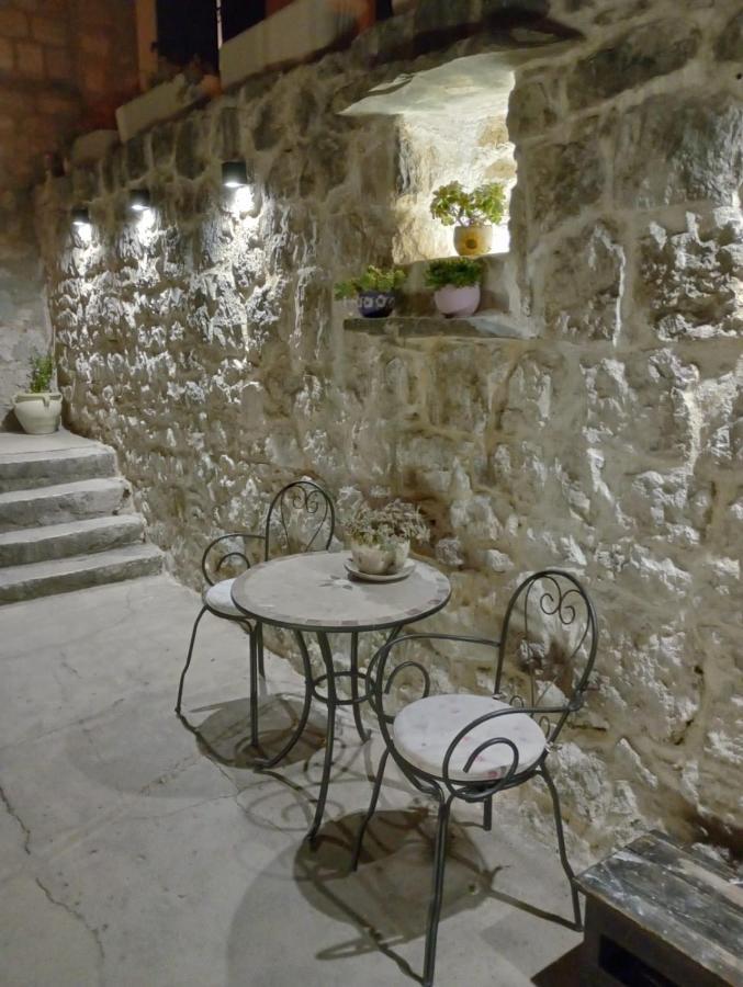 Apartment Antica With Yard & Bbq Spalato Esterno foto